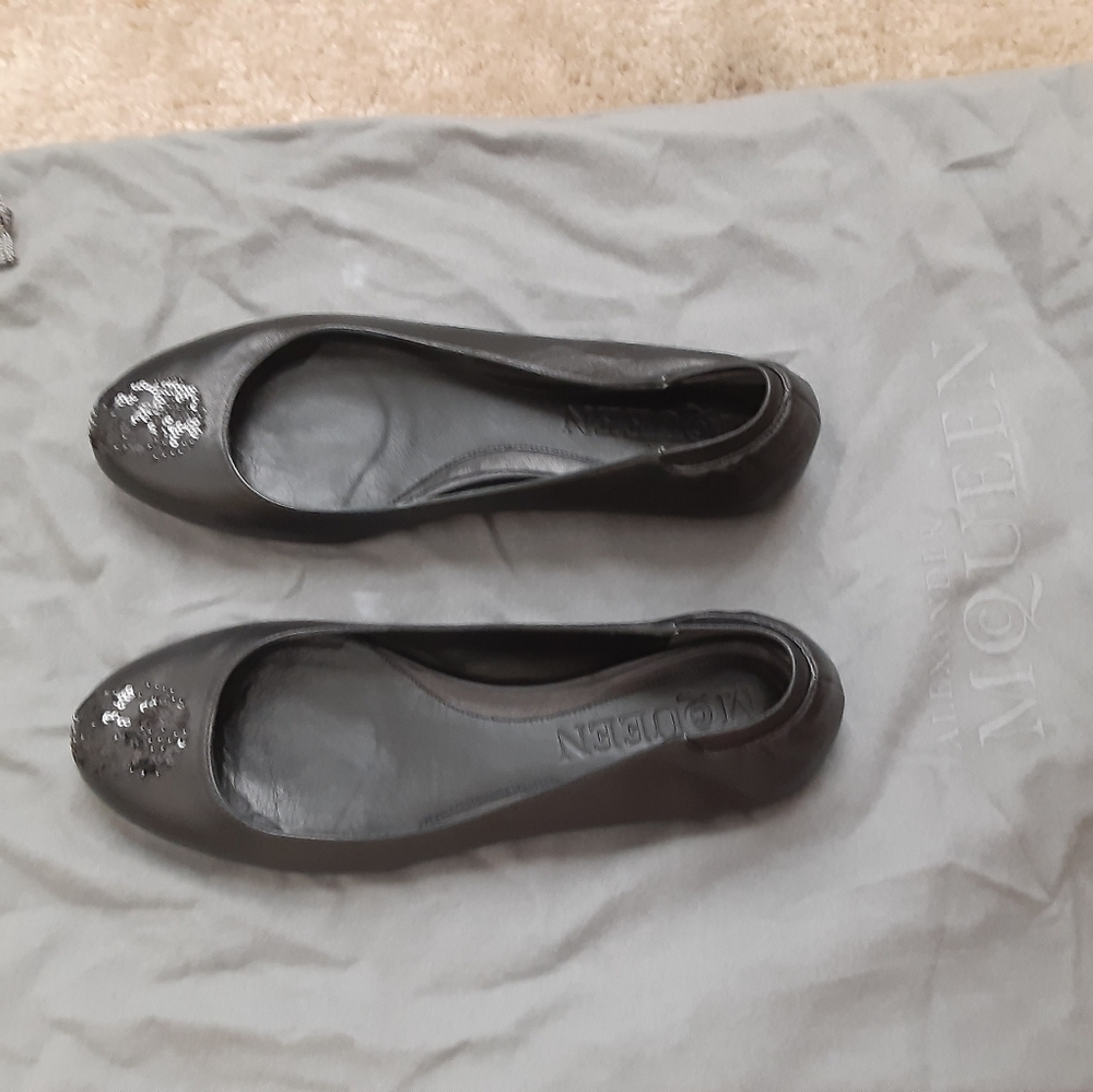 Alexander McQueen leather ballet flats